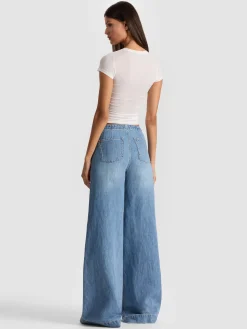 Alice and Olivia T-SHIRTS*HOTTIE SHRUNKEN BABY TEE BLACK